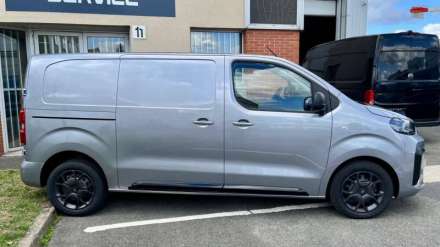 Fiat Scudo Fourgon BLUEHDI 180 M S&S EAT8 PACK LIVRAISON