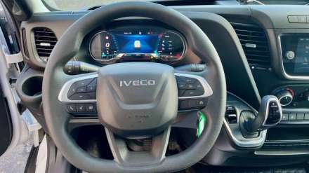 Iveco Daily Fourgon FGN 35C18H V12 H2 Q-TOR HI-MATIC - ATTELAGE