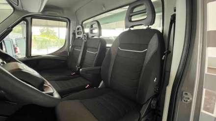 Iveco Daily Chassis Cabine 35S16 2.3 160 CV EMP 4100 PLATEAU 4.40 M