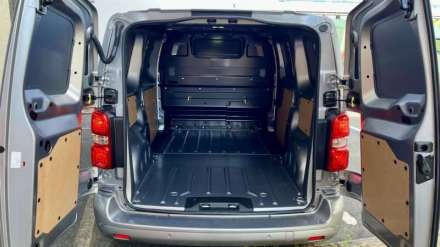 Fiat Scudo Fourgon M DIESEL 180 CH AUTOMATIQUE S-DESIGN