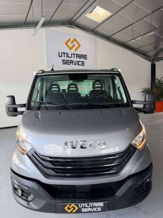 Iveco Daily Chassis Cabine 35S16 2.3 160 CV EMP 4100 PLATEAU 4.40 M