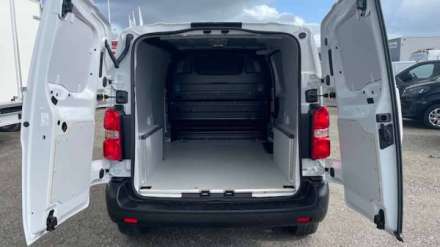 Fiat Scudo Fourgon BLUEHDI 180 M S&S EAT8 PACK CONNECTIVITÉ