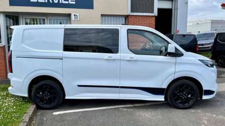 Ford Transit Custom Cabine Approfondie CA 320 L1H1 2.0 ECOBLUE 170 CH BVA8 SPORT - 5 PLACES