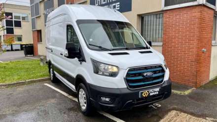 Ford Transit Fourgon Electrique E-TRANSIT FGN 350 L2H3 BATTERIE 75 KWH TREND BUSINESS