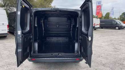 Nissan Primastar Fourgon L1H1 2T8 2.0 DCI 170 S/S BVA9 TEKNA