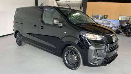 Fiat Scudo Fourgon BLUEHDI 145 M S&S EAT8 PREMIUM PACK CONNECT