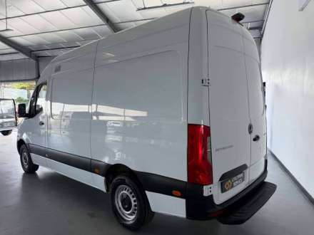 Mercedes-benz Sprinter Fourgon FGN 315 CDI 37S 3.5T FWD FIRST