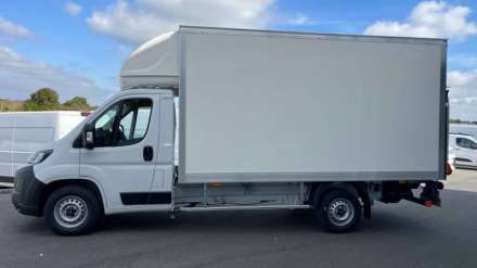 Fiat Ducato Chassis Cabine 3.5 T MAXI 180 CH - CAISSE GRAND VOLUME HAYON + AUVENT + CAPUCINE + PORTE LAT.