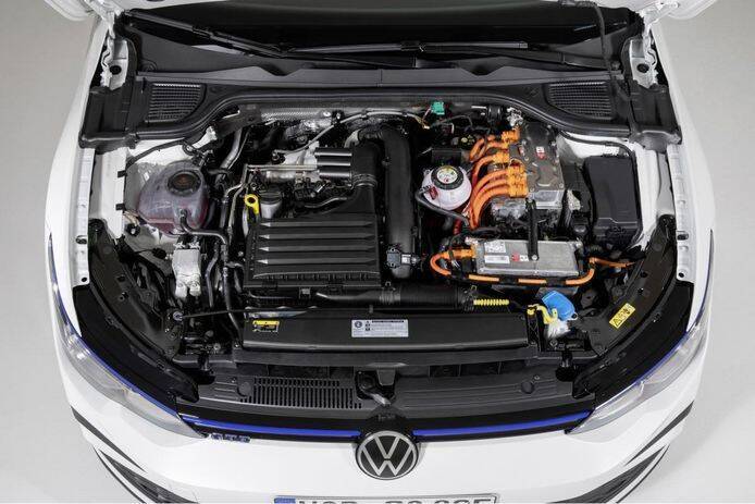 volkswagen-ehybrid-202181641-1633348381_2